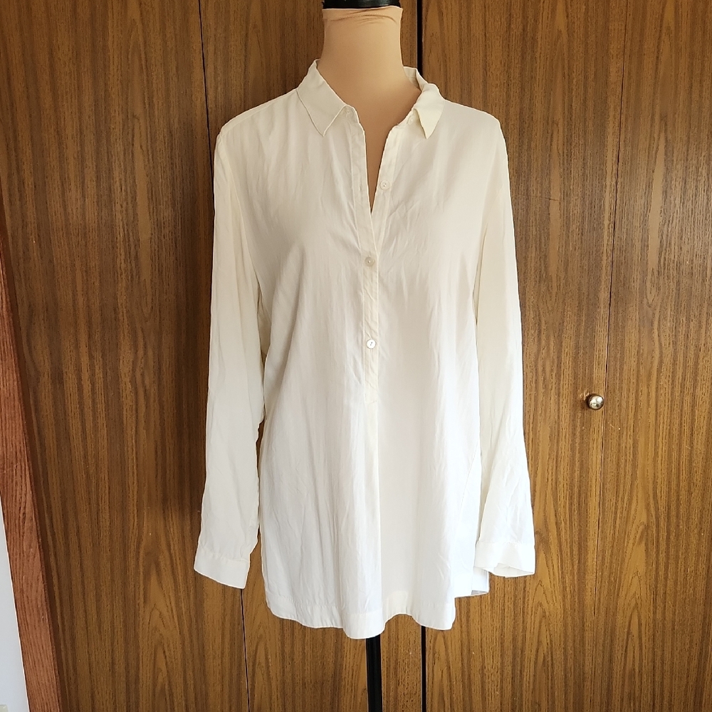 J. Jill Classic Cream Button Down Shirt